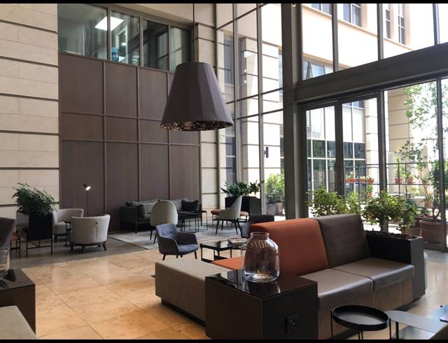 1,371M² OFFICE TO LET IN ROSEBANK